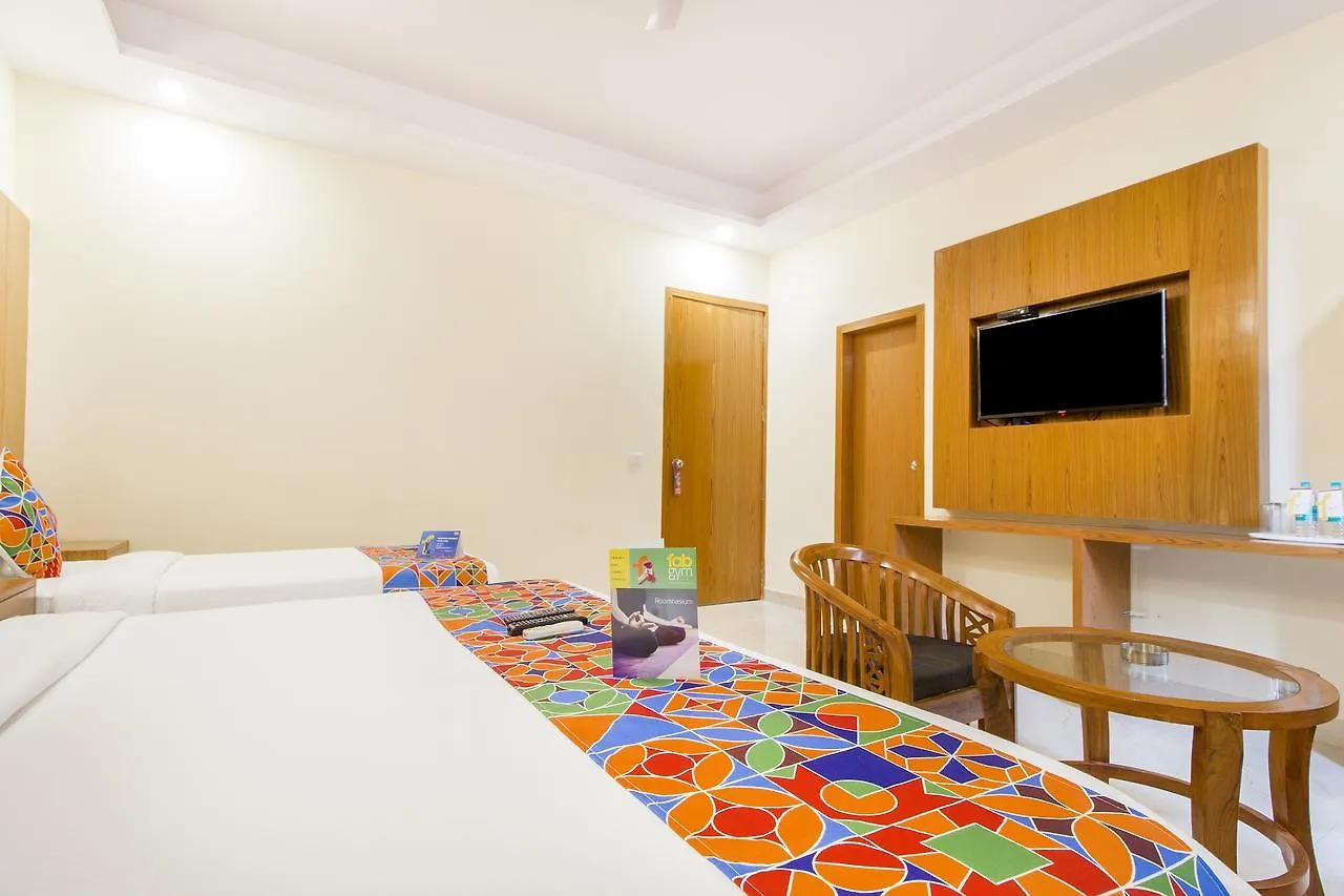 ניו דלהי Fabhotel Aries Delhi Airport 3*, ניו דלהי