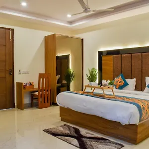 Hotel Yash Palace