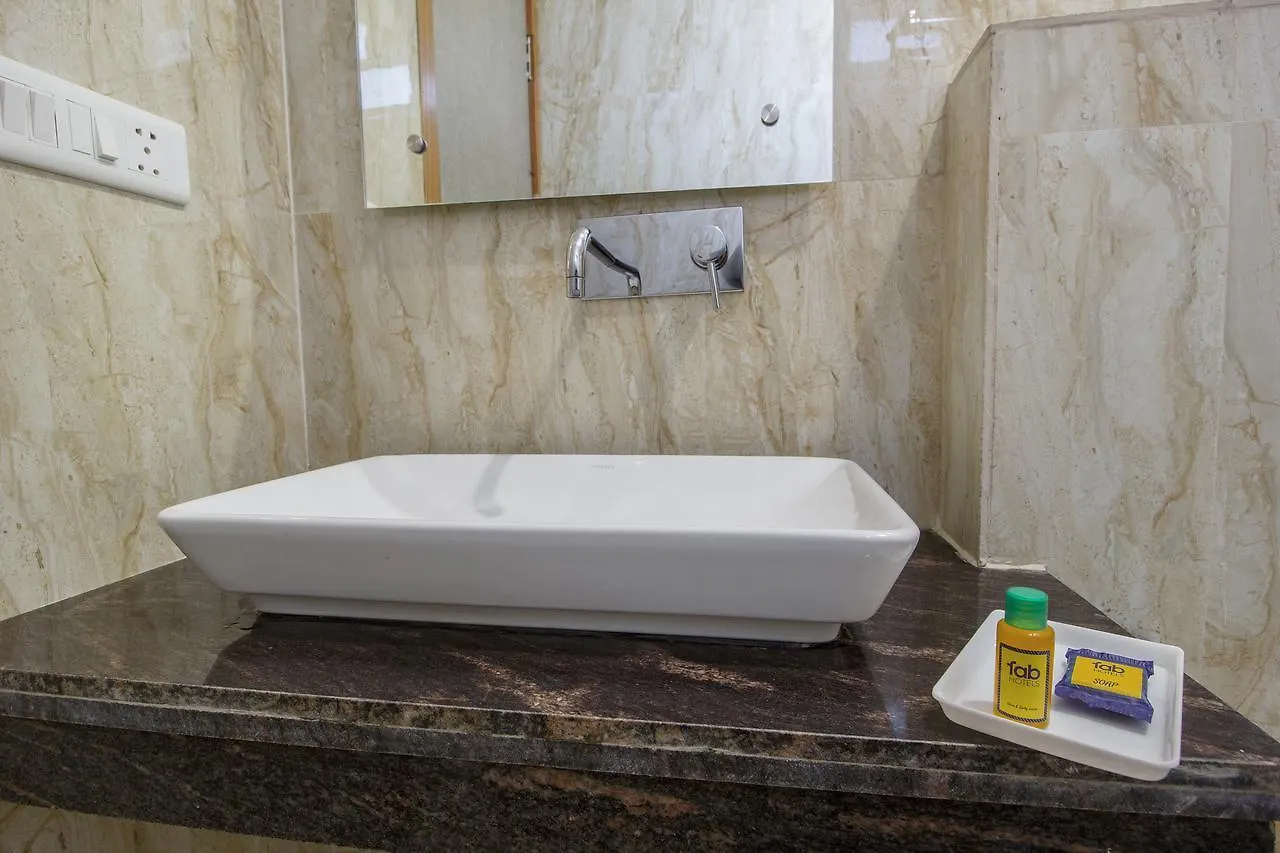 *** Hotel Fabhotel Aries Near Igi Airport New Delhi India