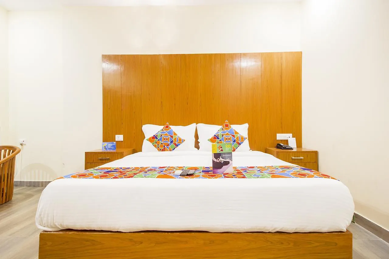 Fabhotel Aries Near Igi Airport New Delhi 3*,